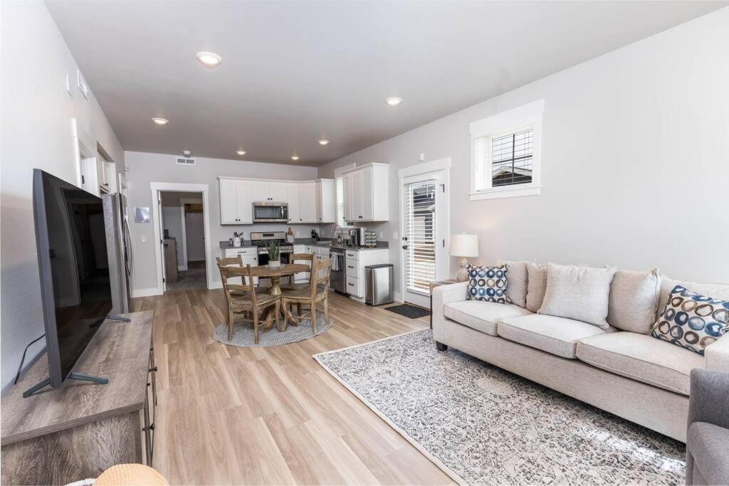Charming 3-Bedroom In Vibrant New Neighborhood Billings Eksteriør bilde